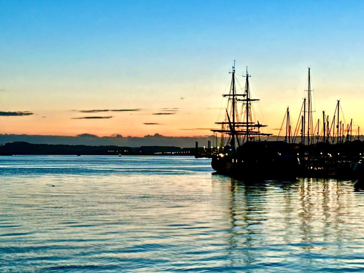 Royal William Yard Apartments - Large And Luxurious With Free Parking Plymouth Extérieur photo